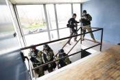 Pendleton SWAT demonstrating how they clear a building 